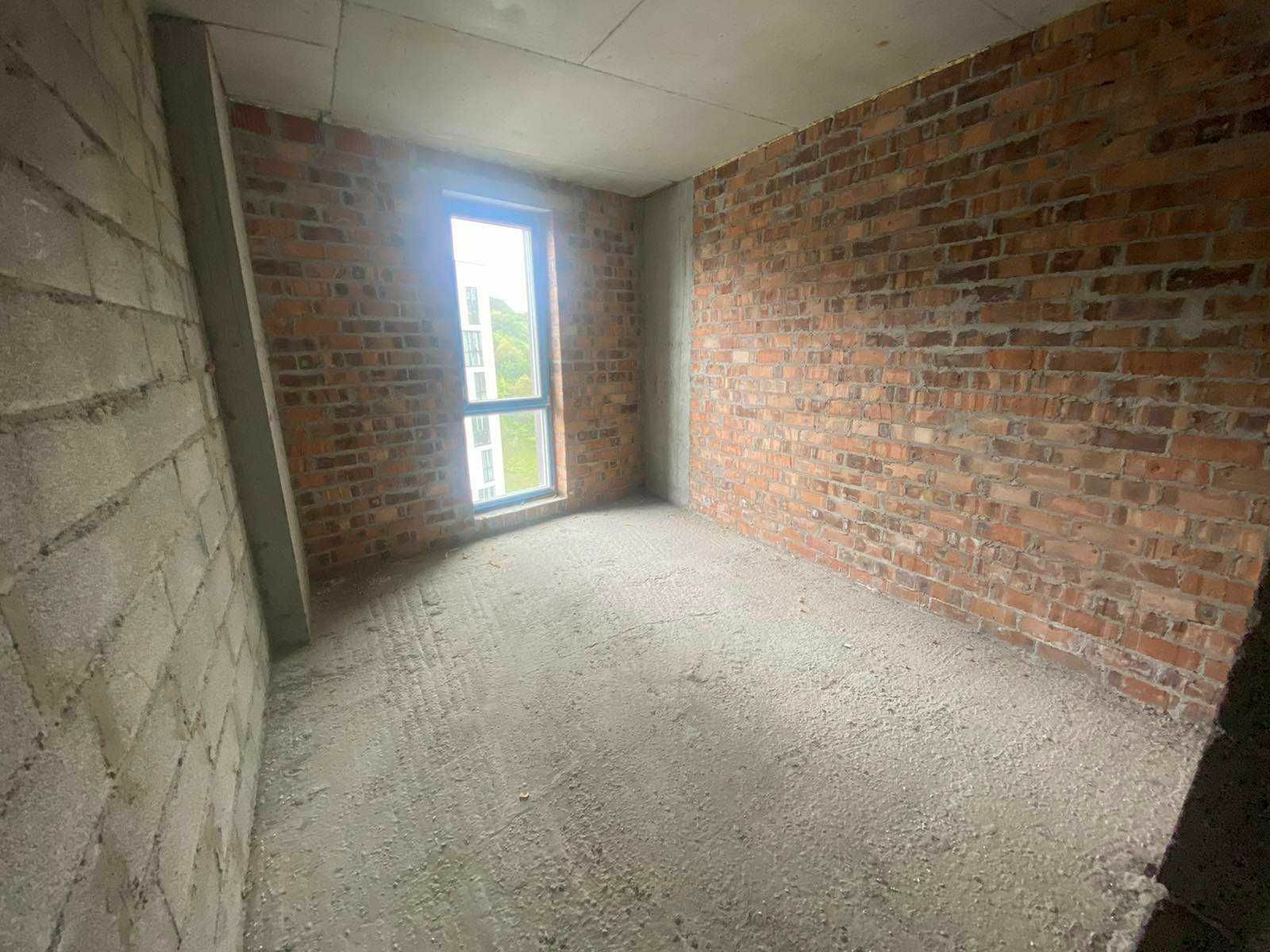 1832935209677404