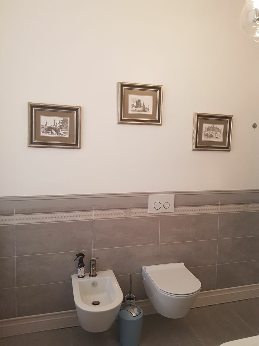 1779076276244405