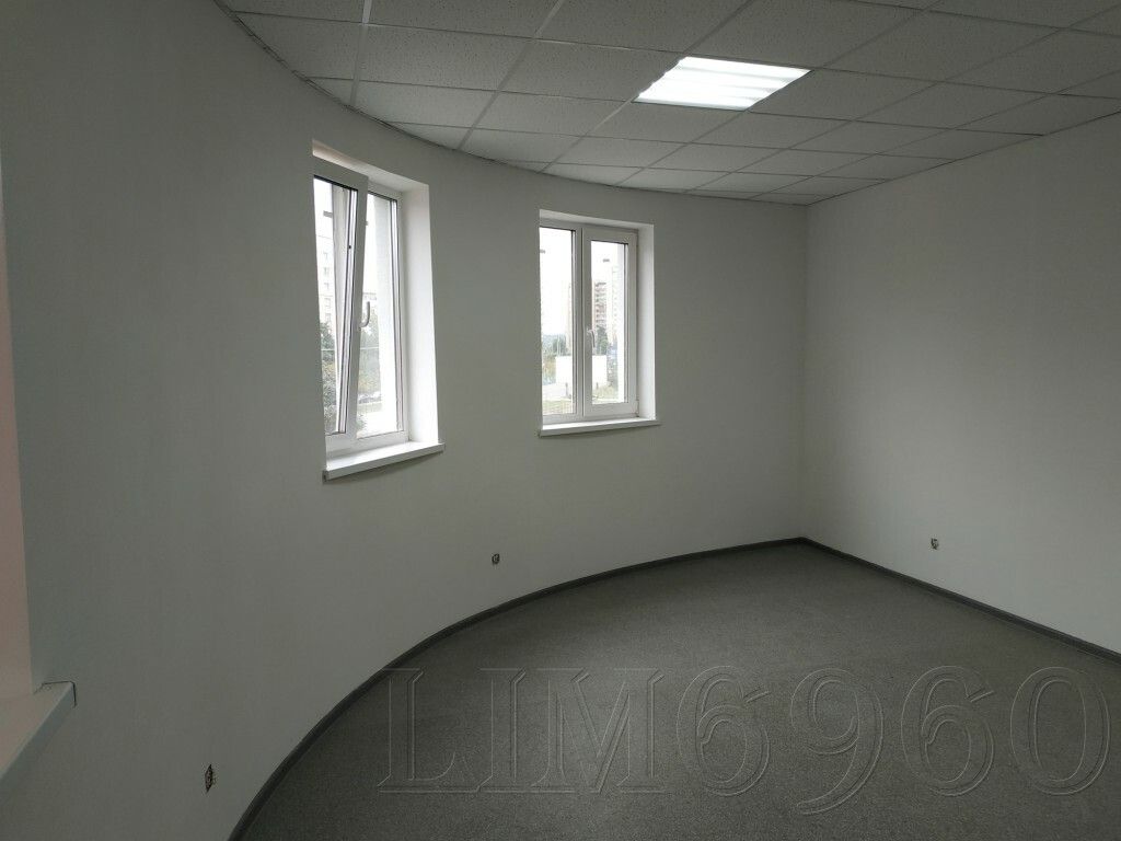 1835739515615405