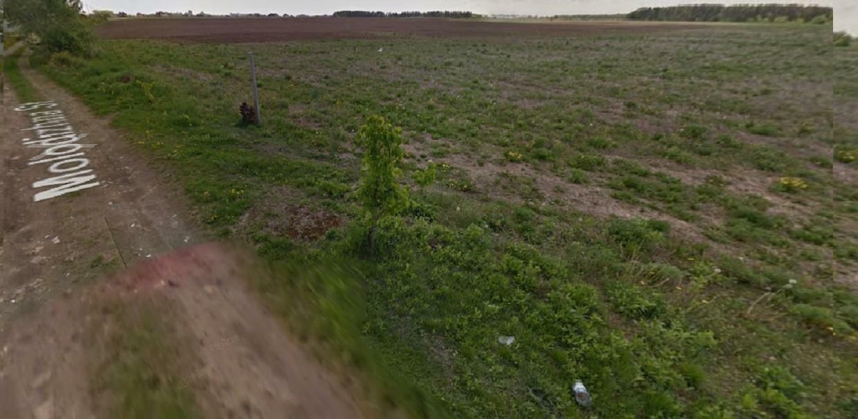 1818706753562406