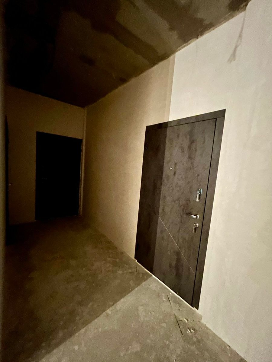1827556786863406