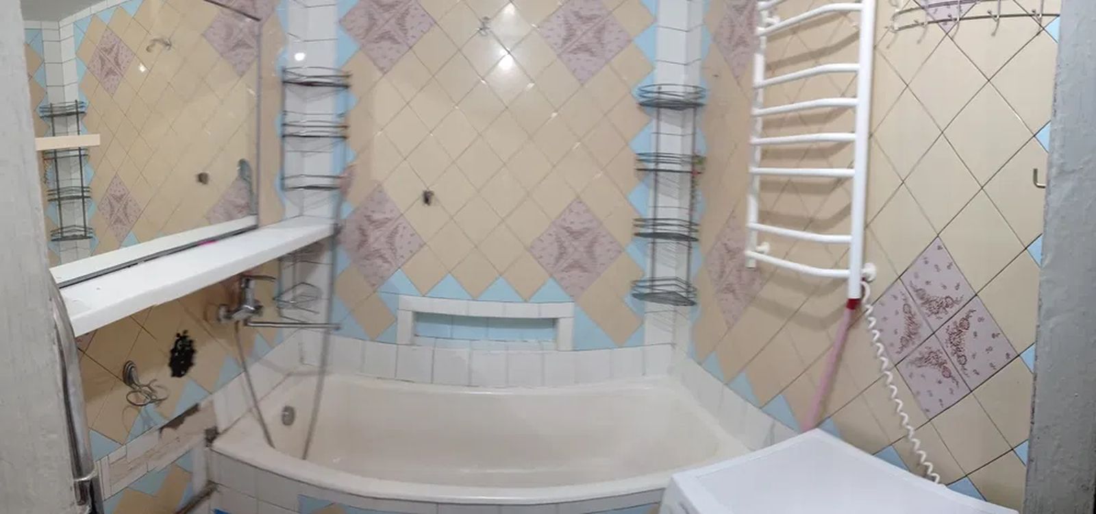 1839056727563406