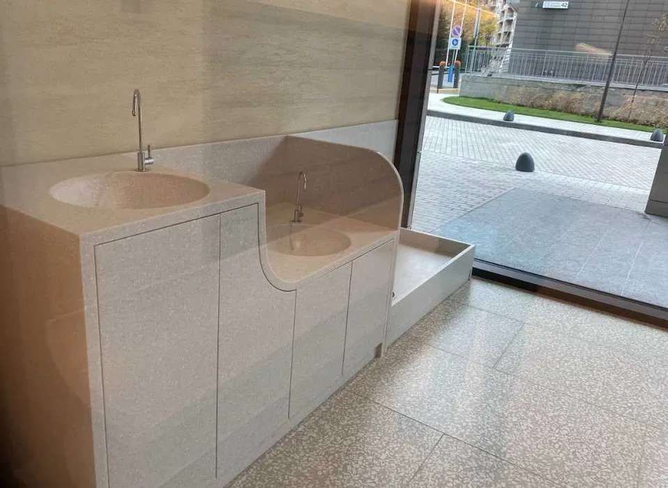 1842252437175407