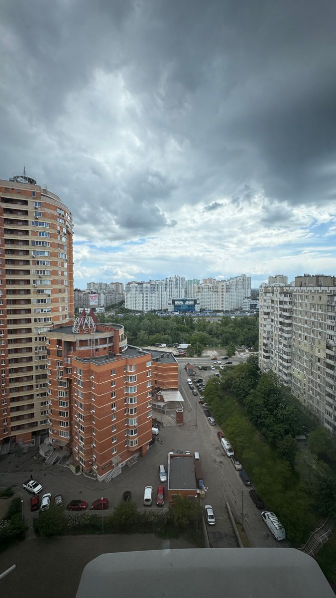 1831906852613409