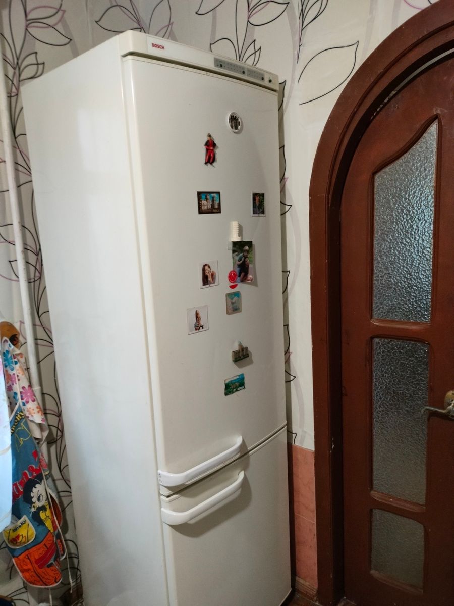 1831643572378041