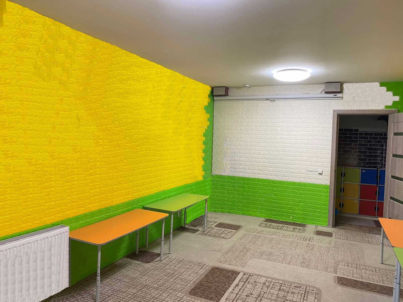 1834472633022410