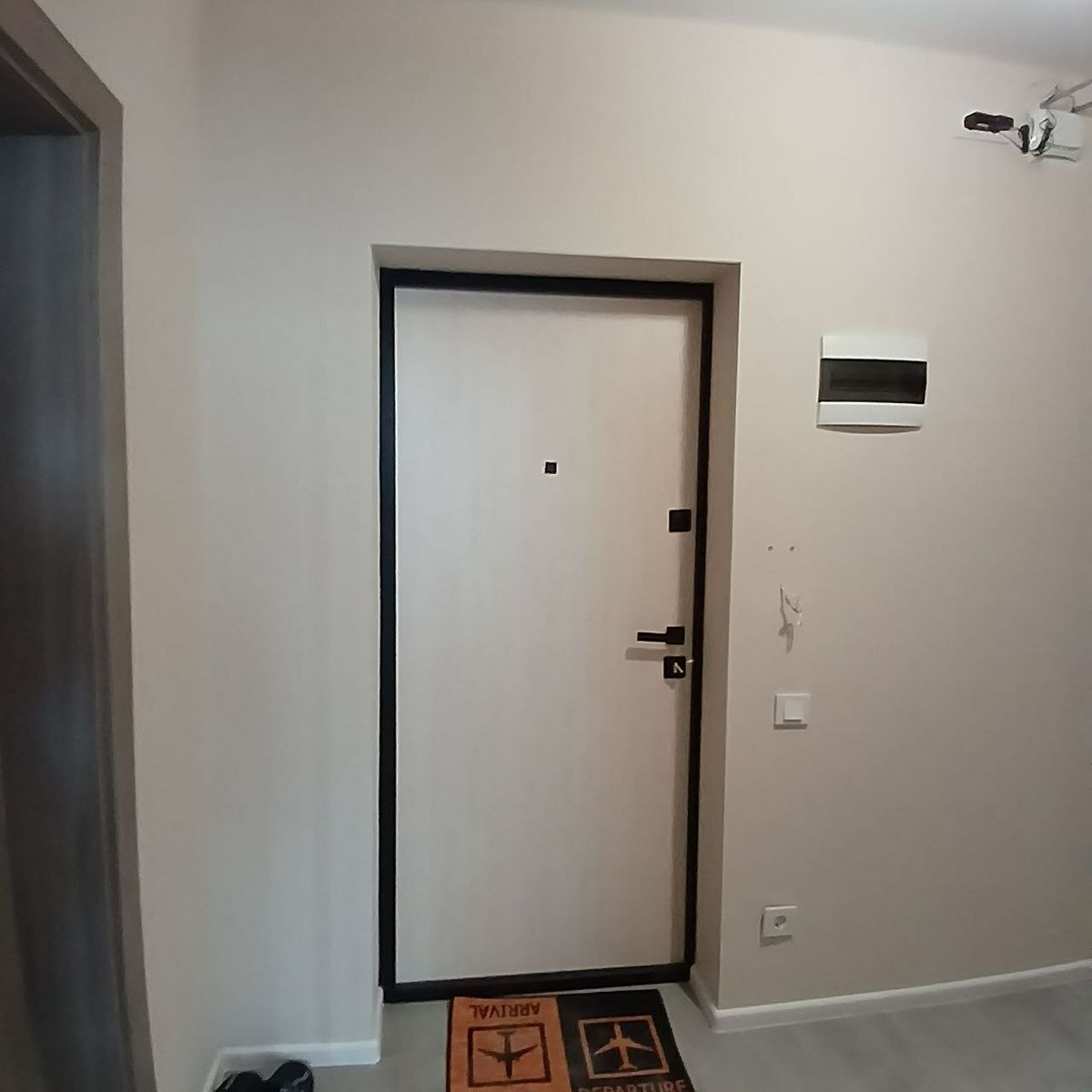 1838973342294410