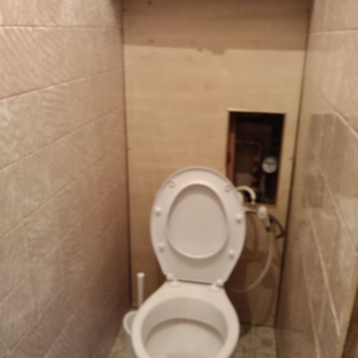 1832279198615411