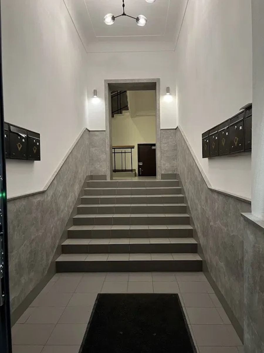 1839876748425412