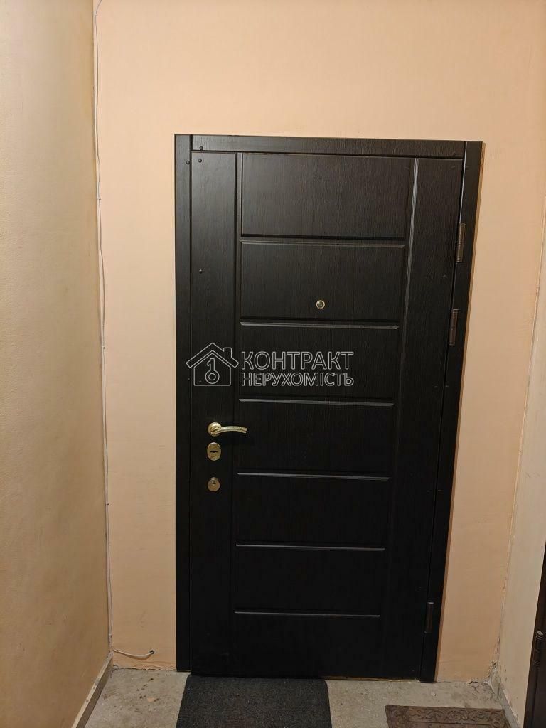 1833280306105414