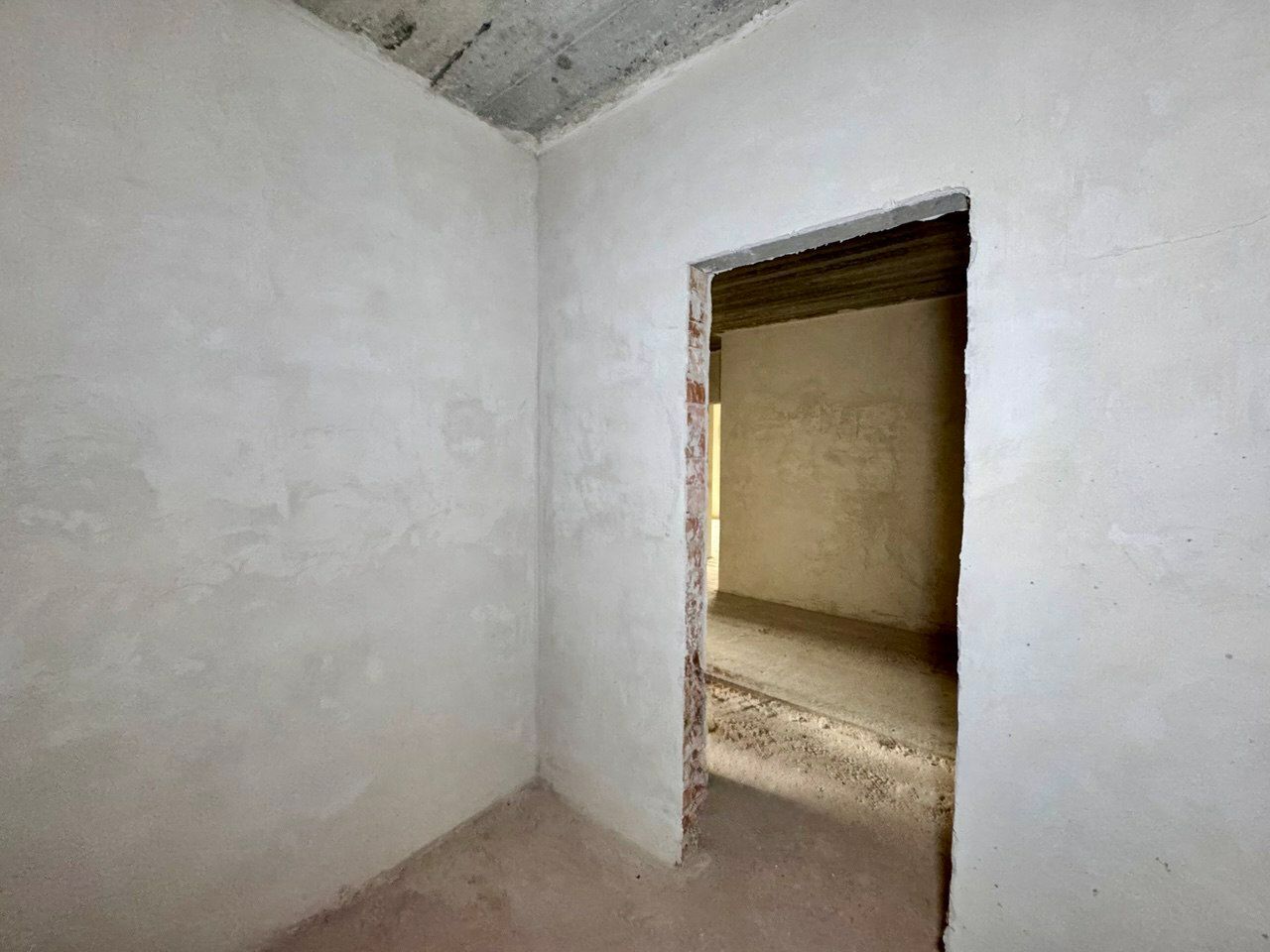 1833347918351415