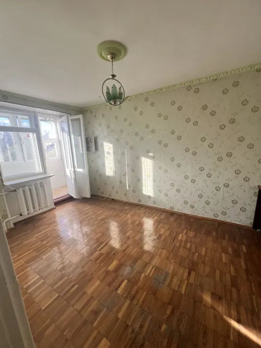 1835077369795415