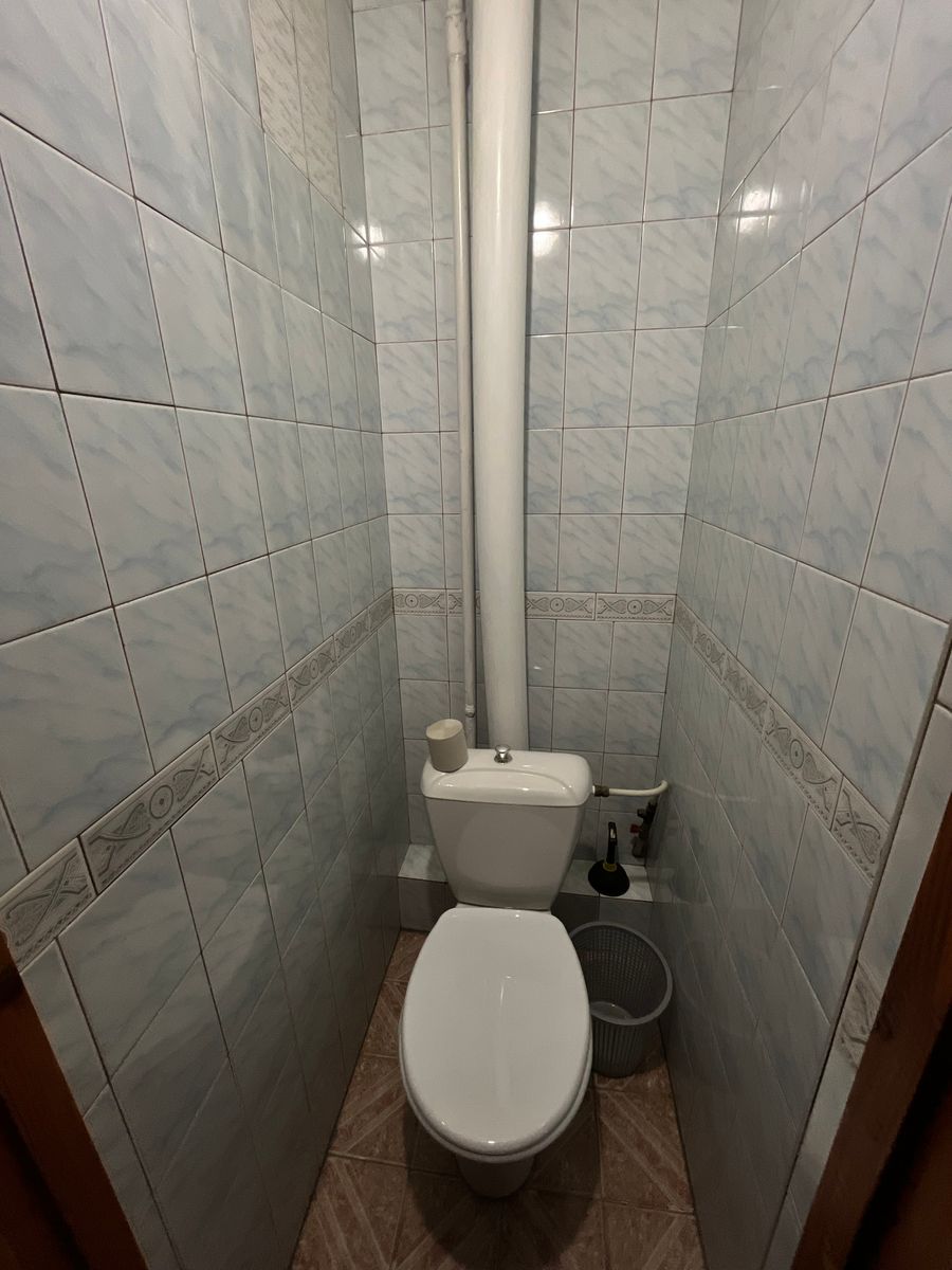 1831092979936416