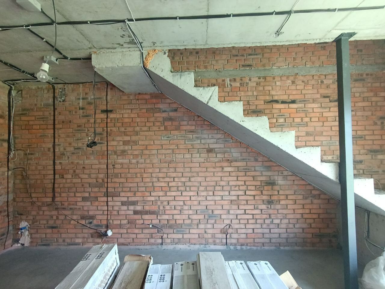 1834539127910416