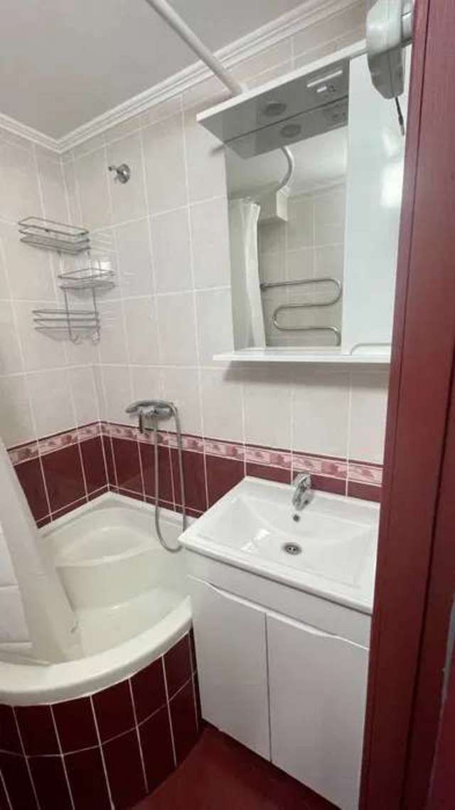 1839158357670416