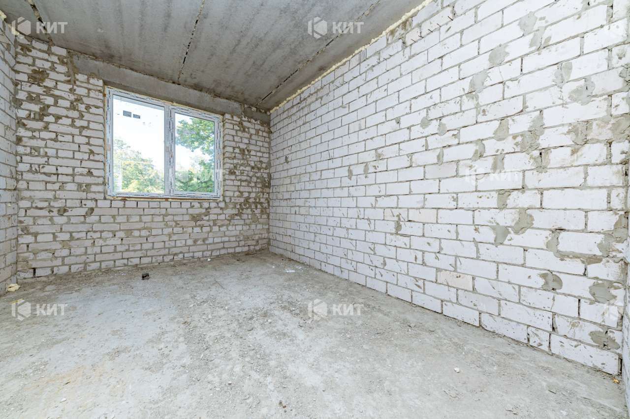 1834818190568417