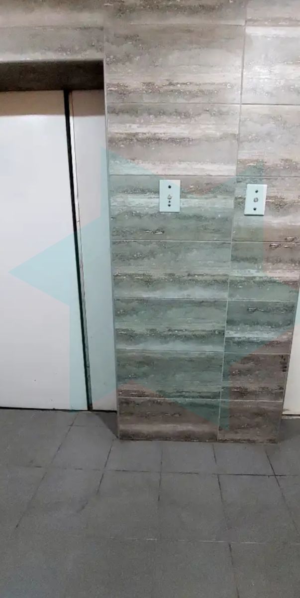 1837469757712417