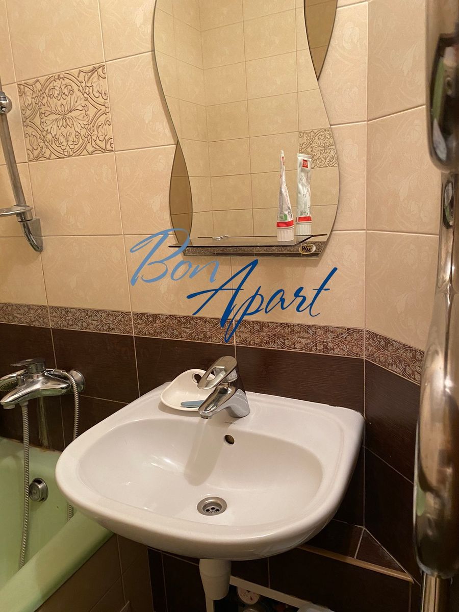 1779649047557419