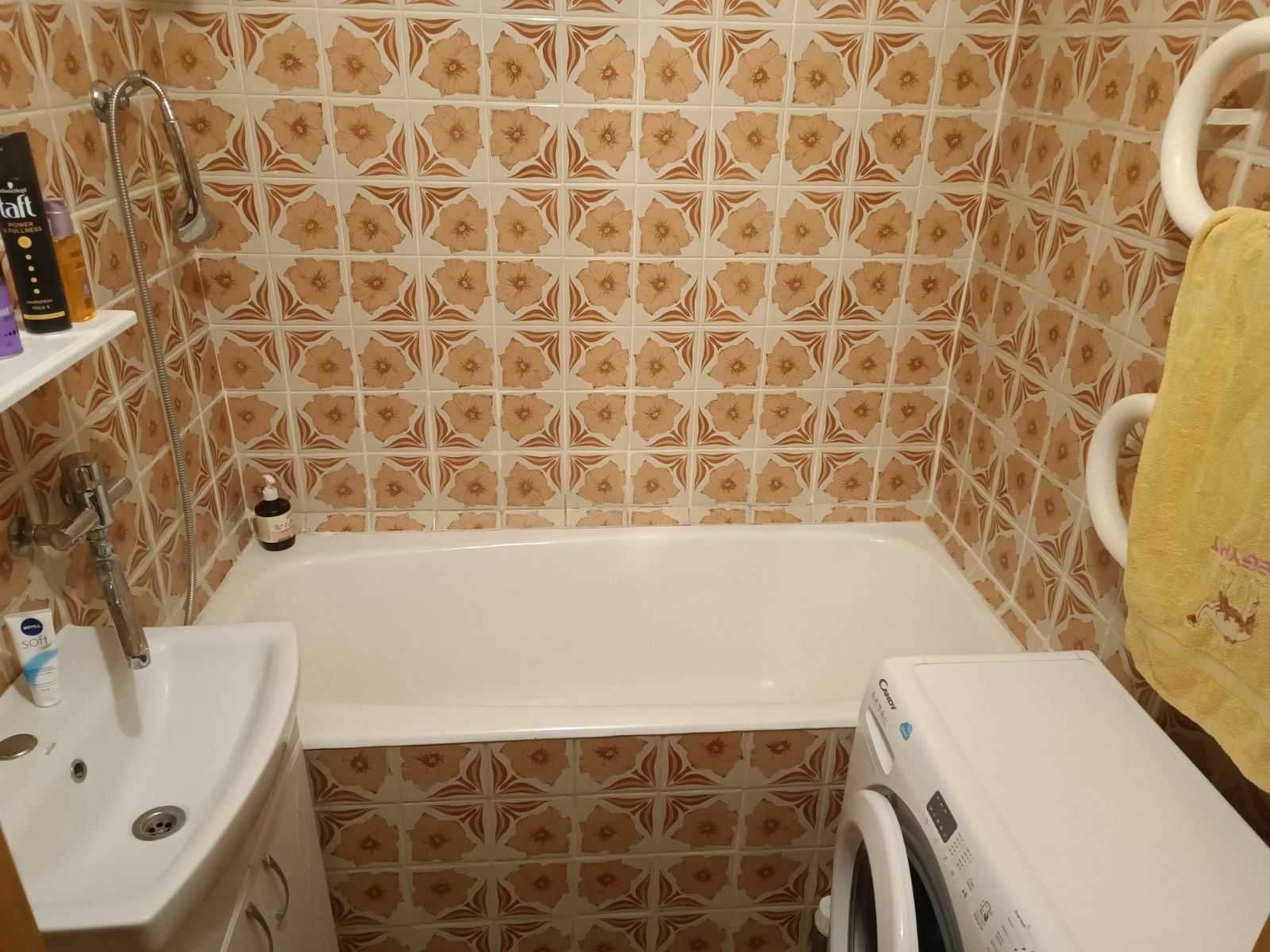 1833534065846419