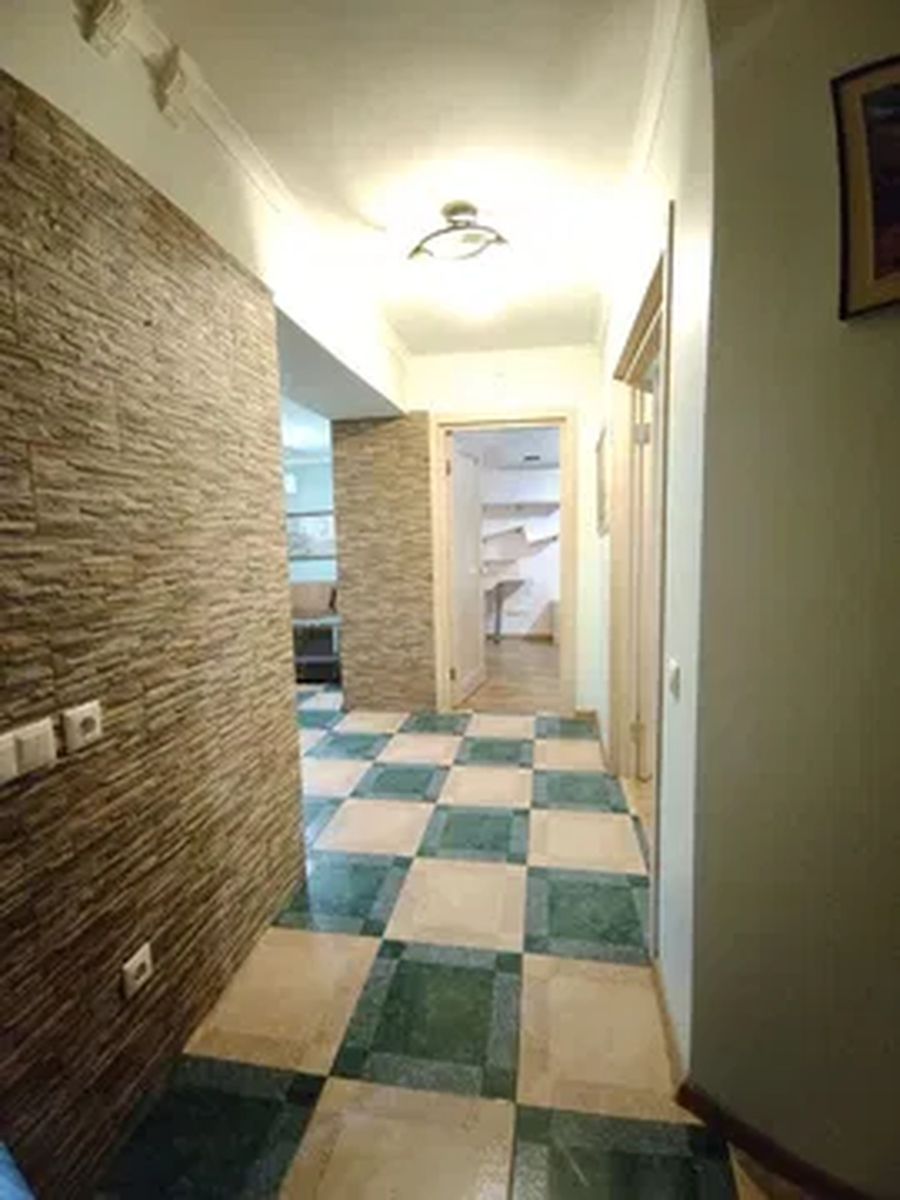 1838876831522419
