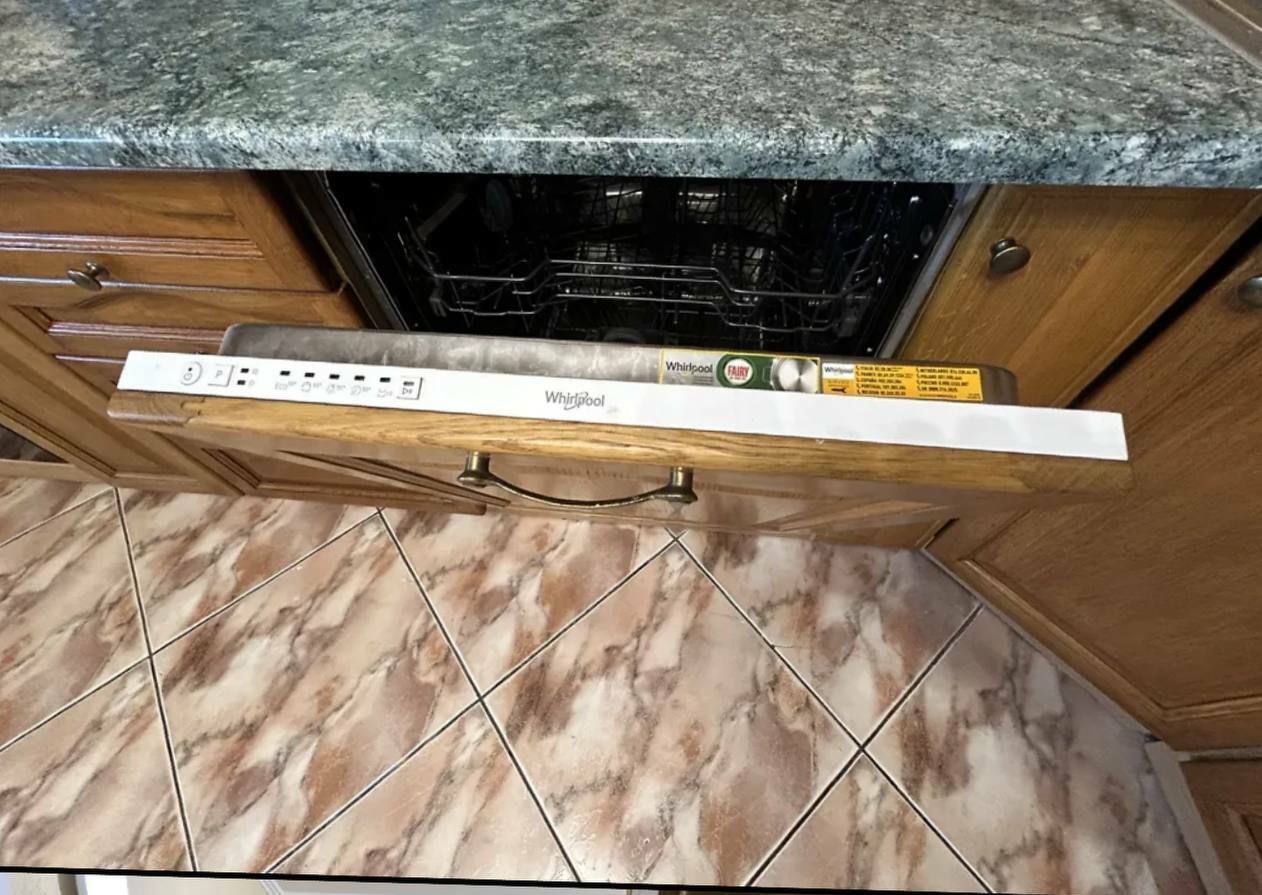 1832721893085420