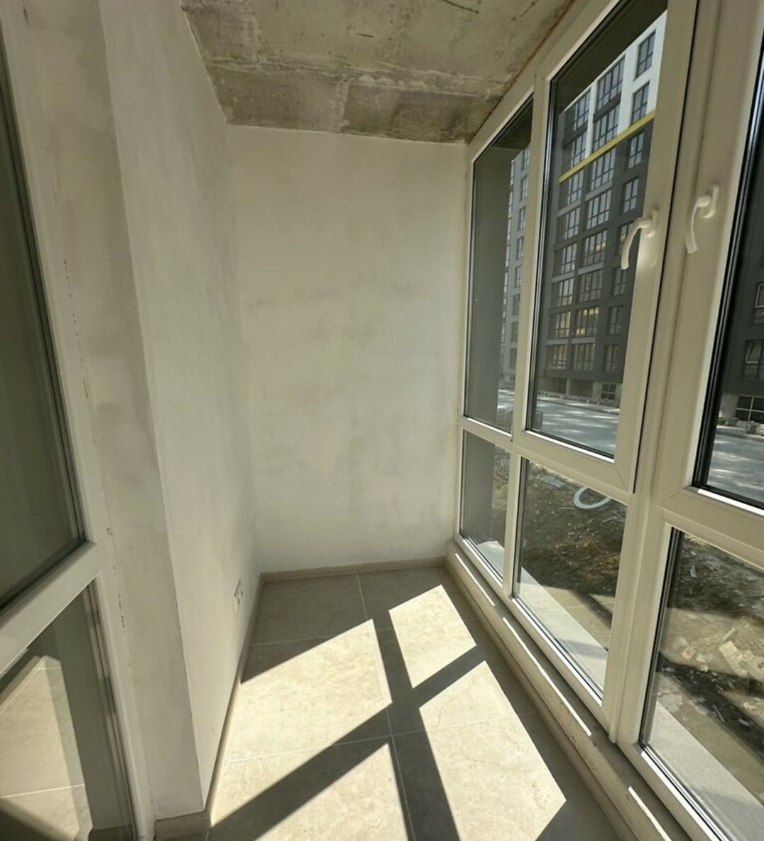 1831895264644421