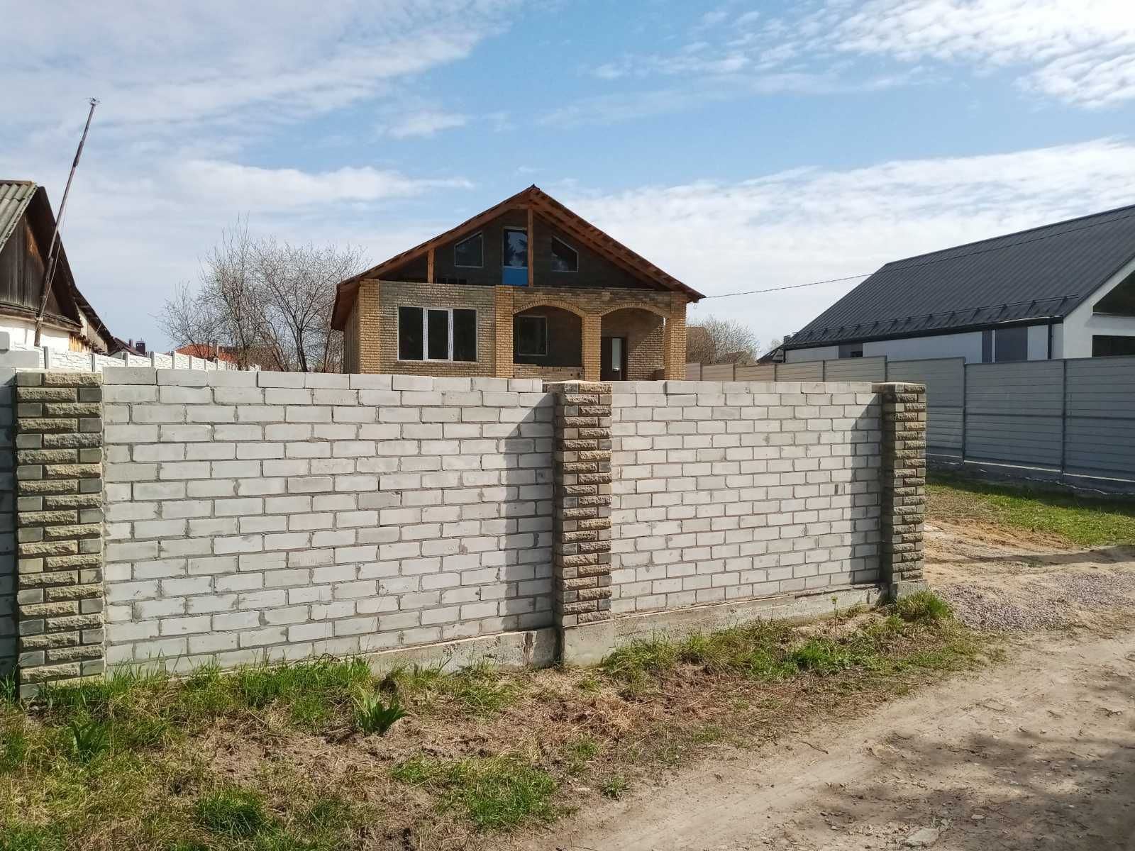 1831905665604421
