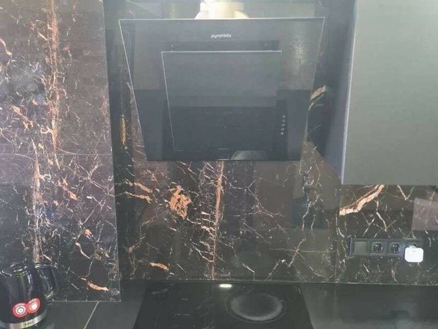 1835711950415421