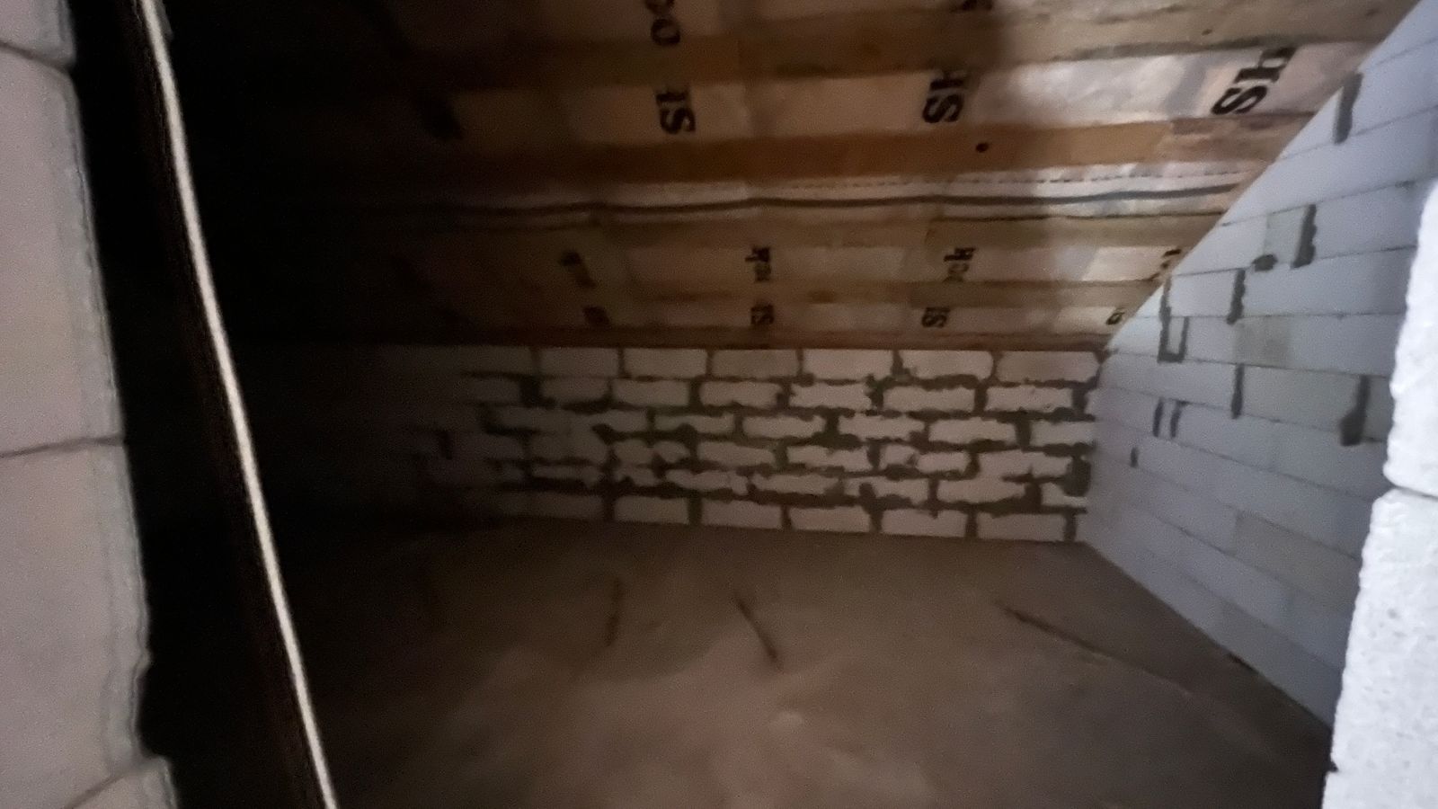 1839107665626421