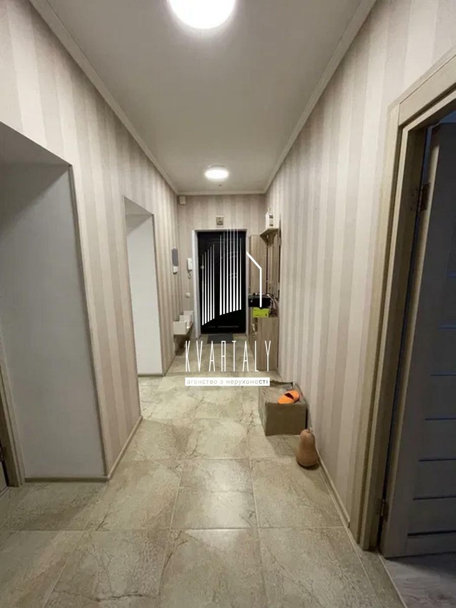 1832178869218423