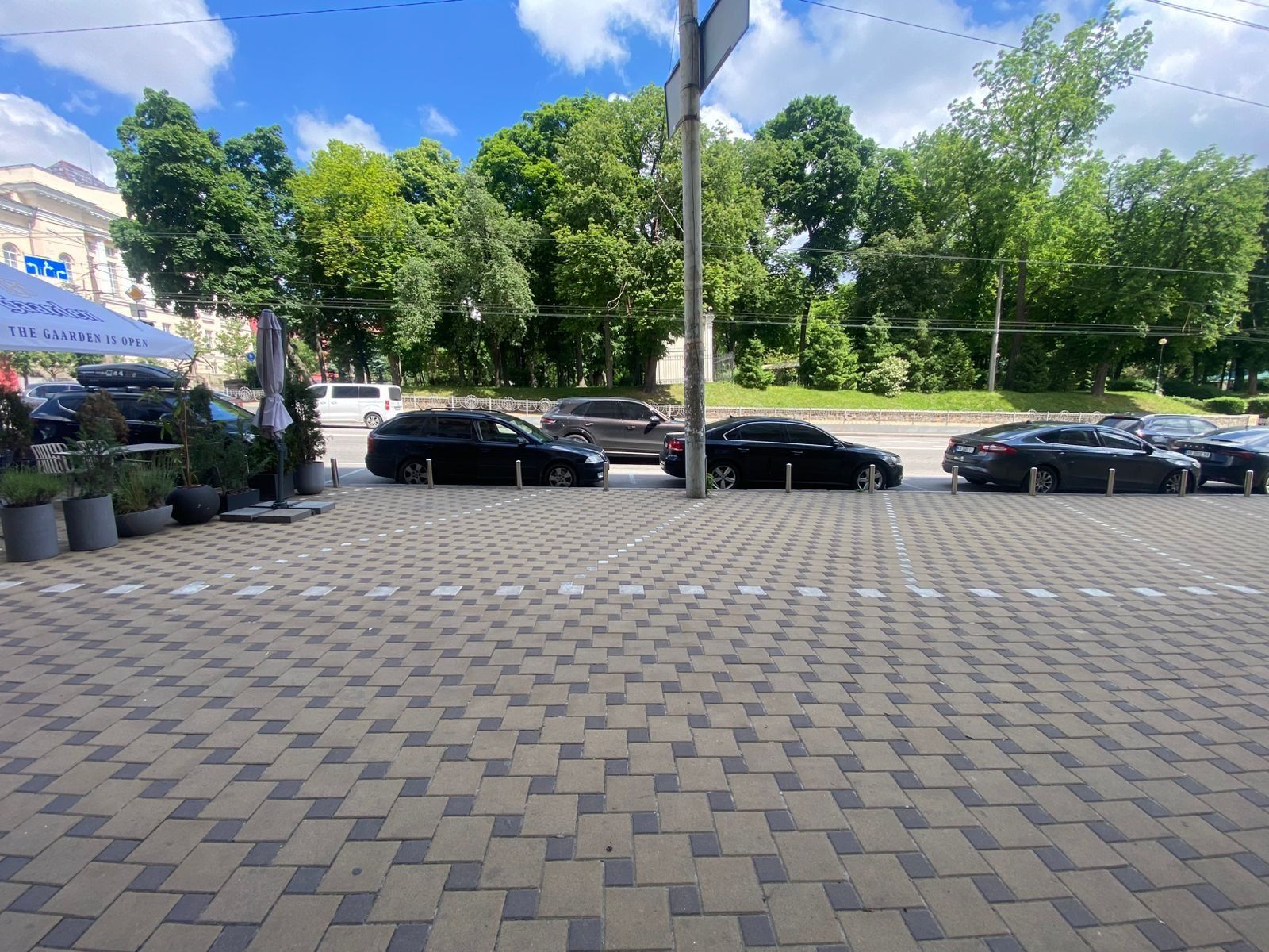1833534025300423
