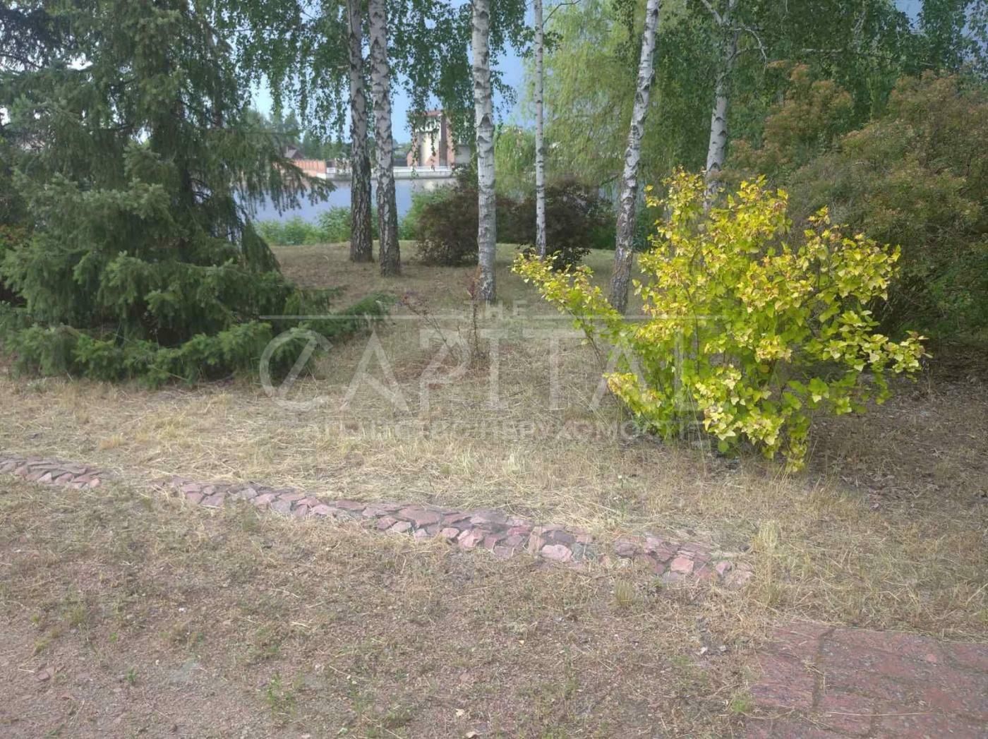 1835167481093423