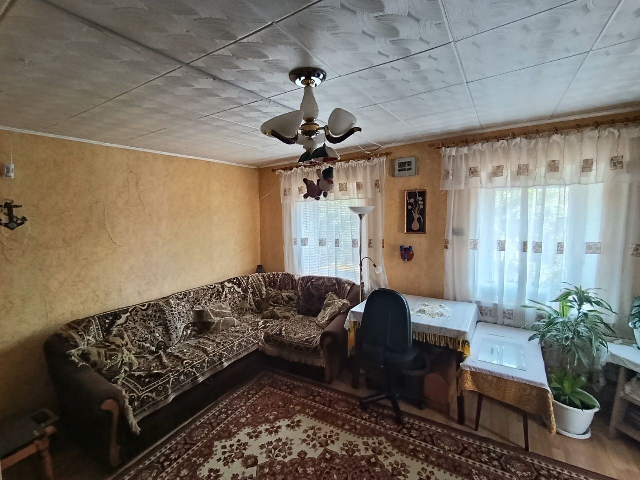 1839890536560423