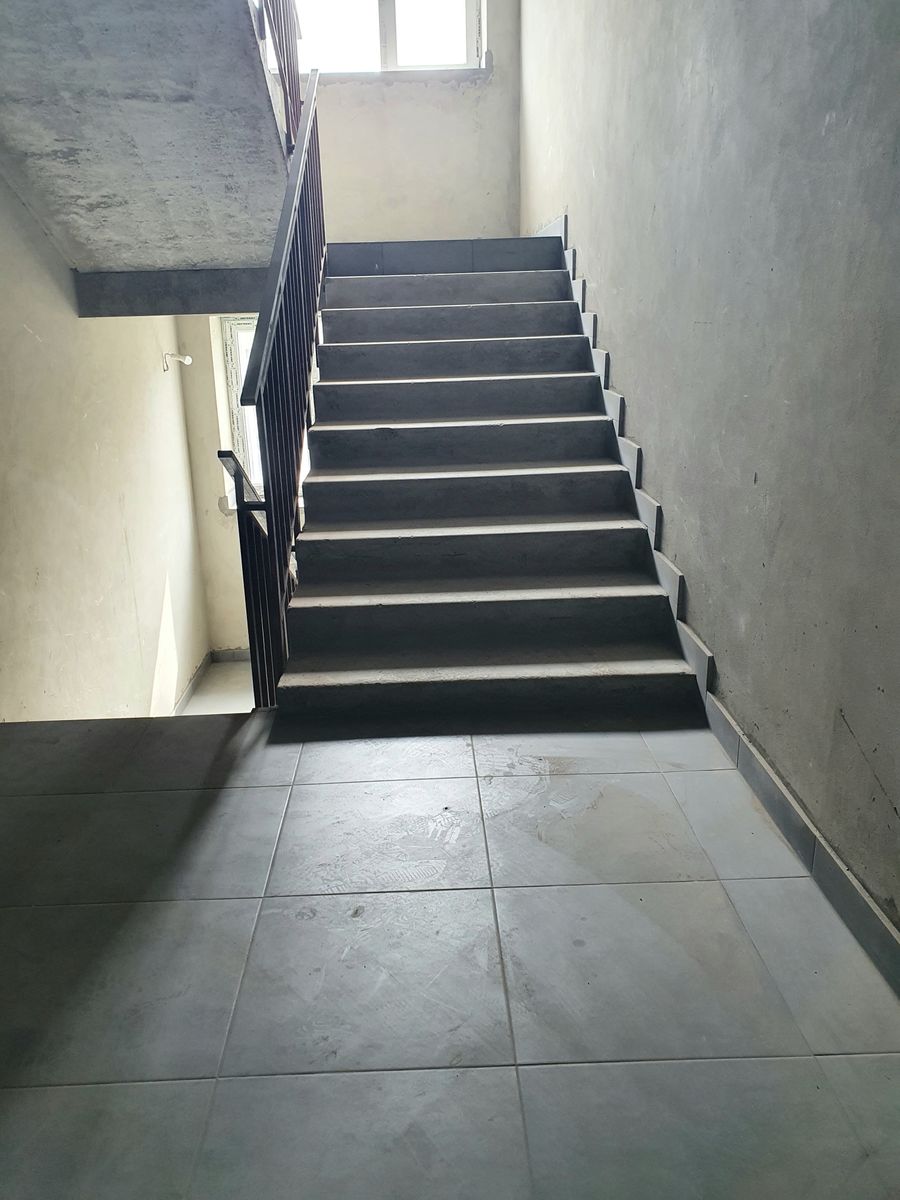1830743660847424