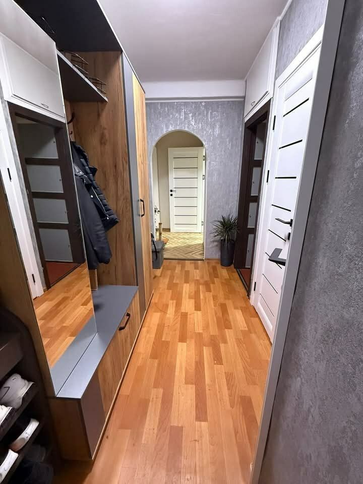 1830863556663426
