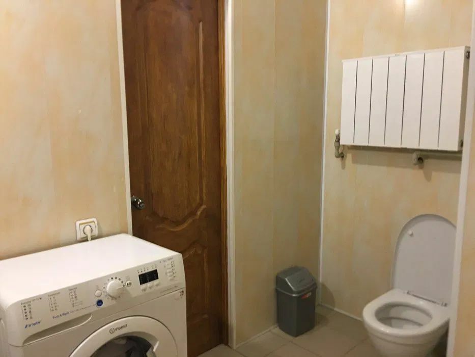 1831995724495427