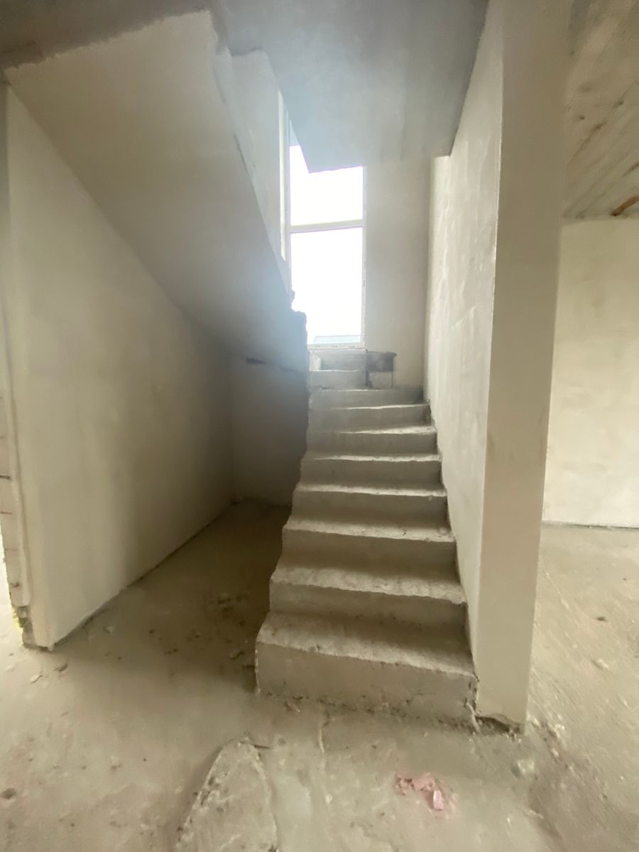1835280404456427