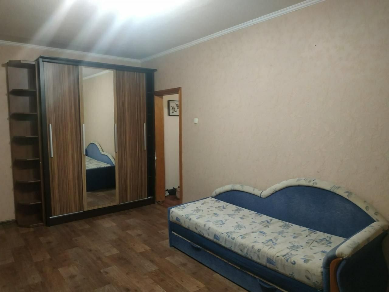 1836337969335427