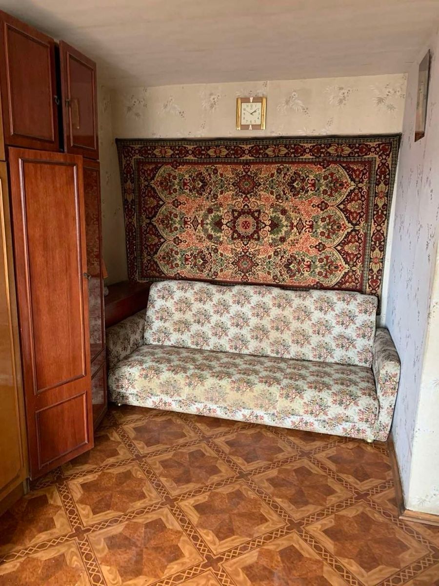 1835342538047428