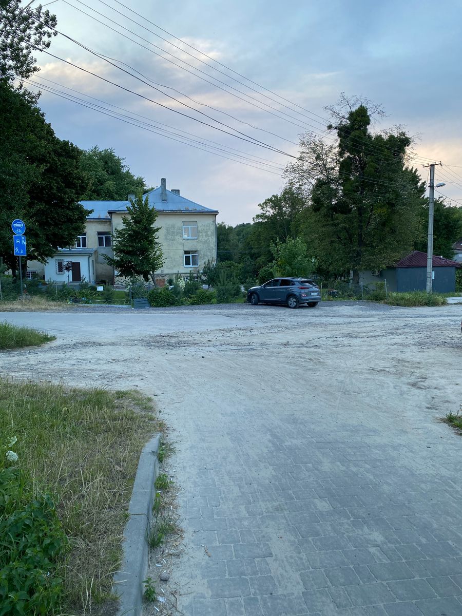 1837556620456428