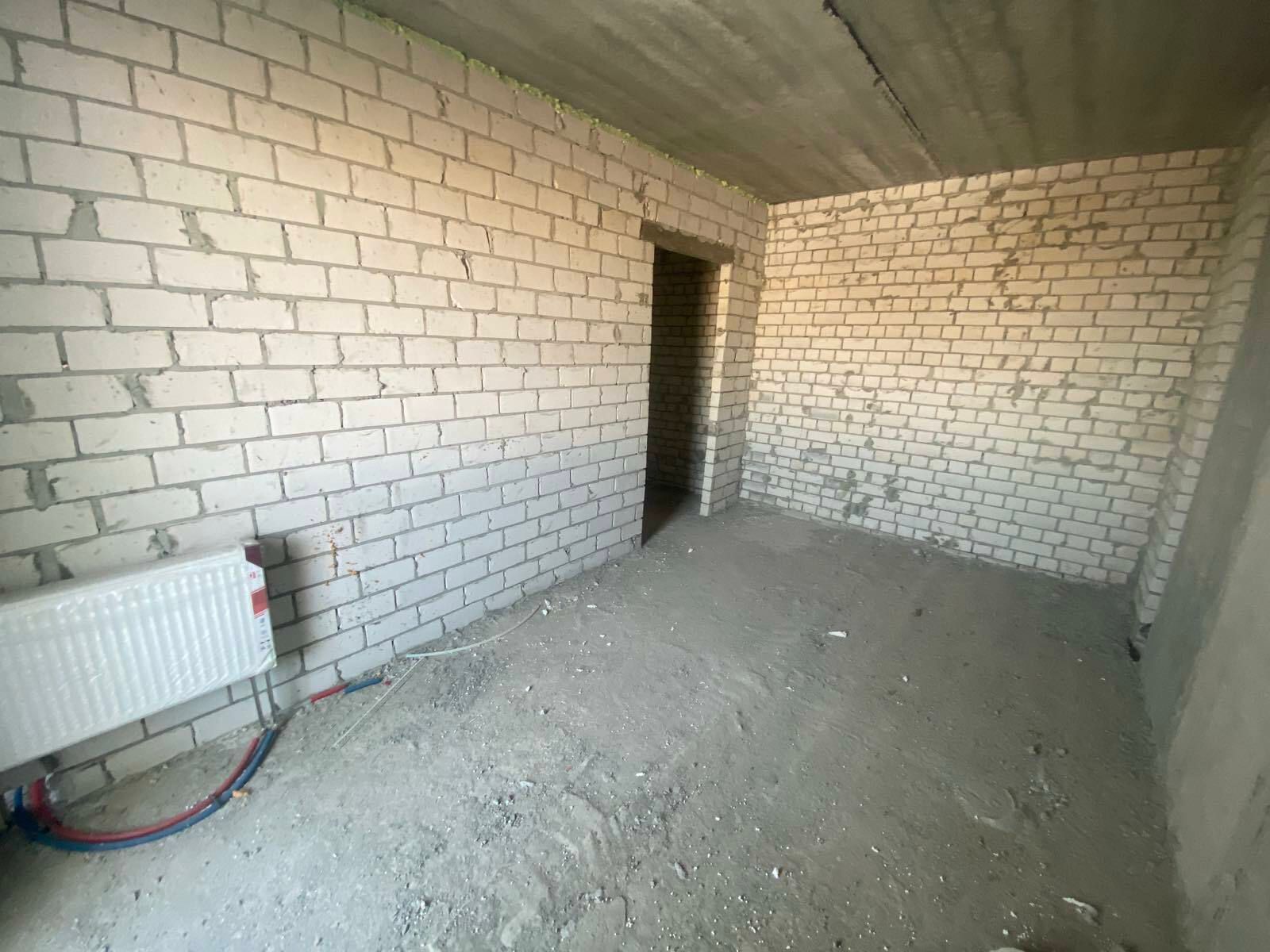 1826293712219043