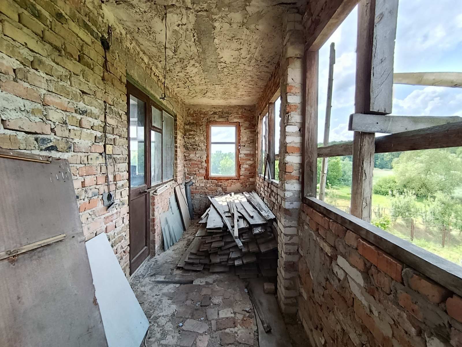 1835085399730043