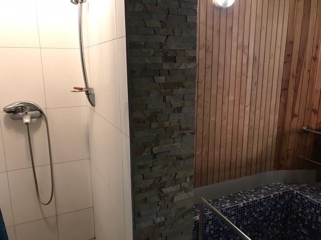 1836060029754043