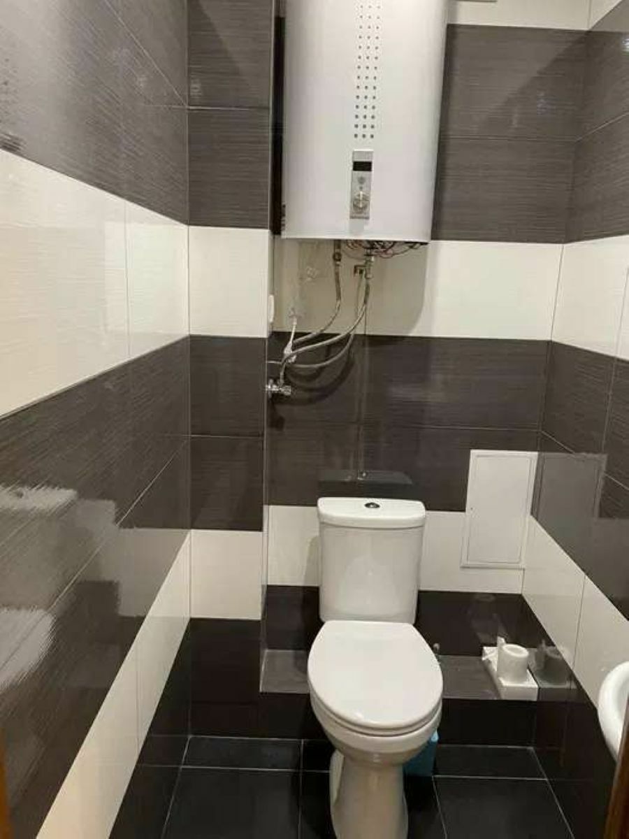 1832550972891431