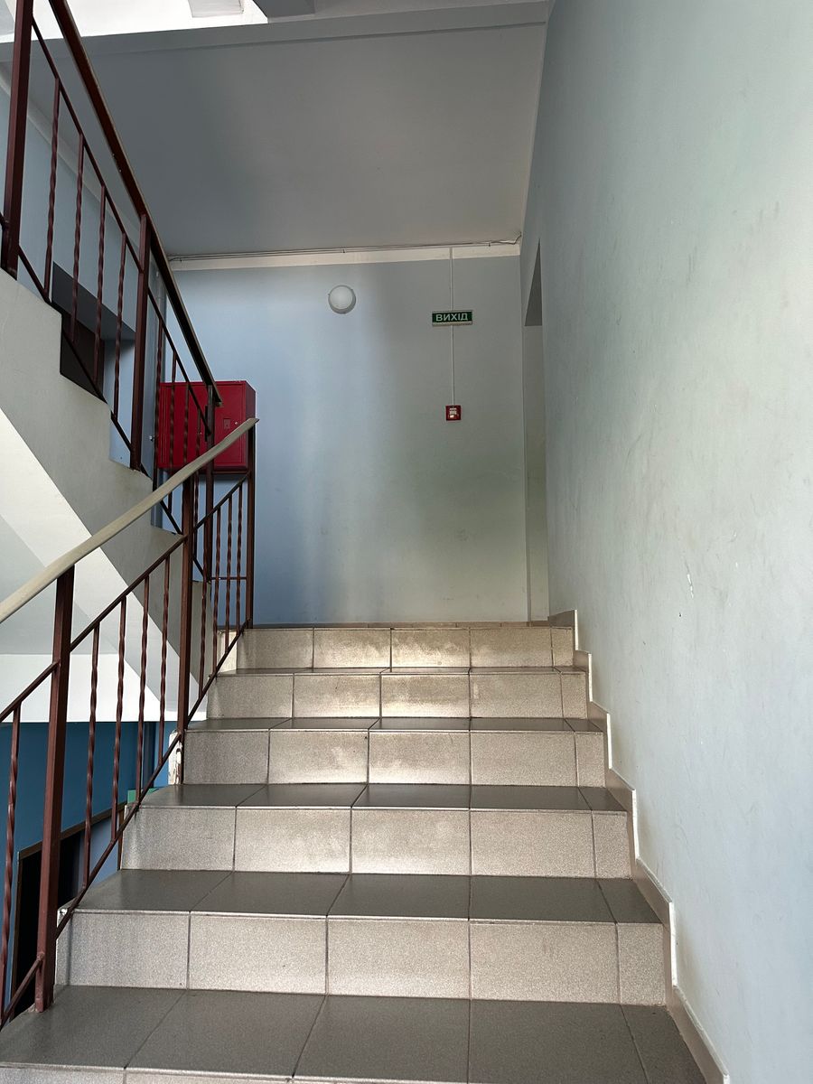 1835808609527431
