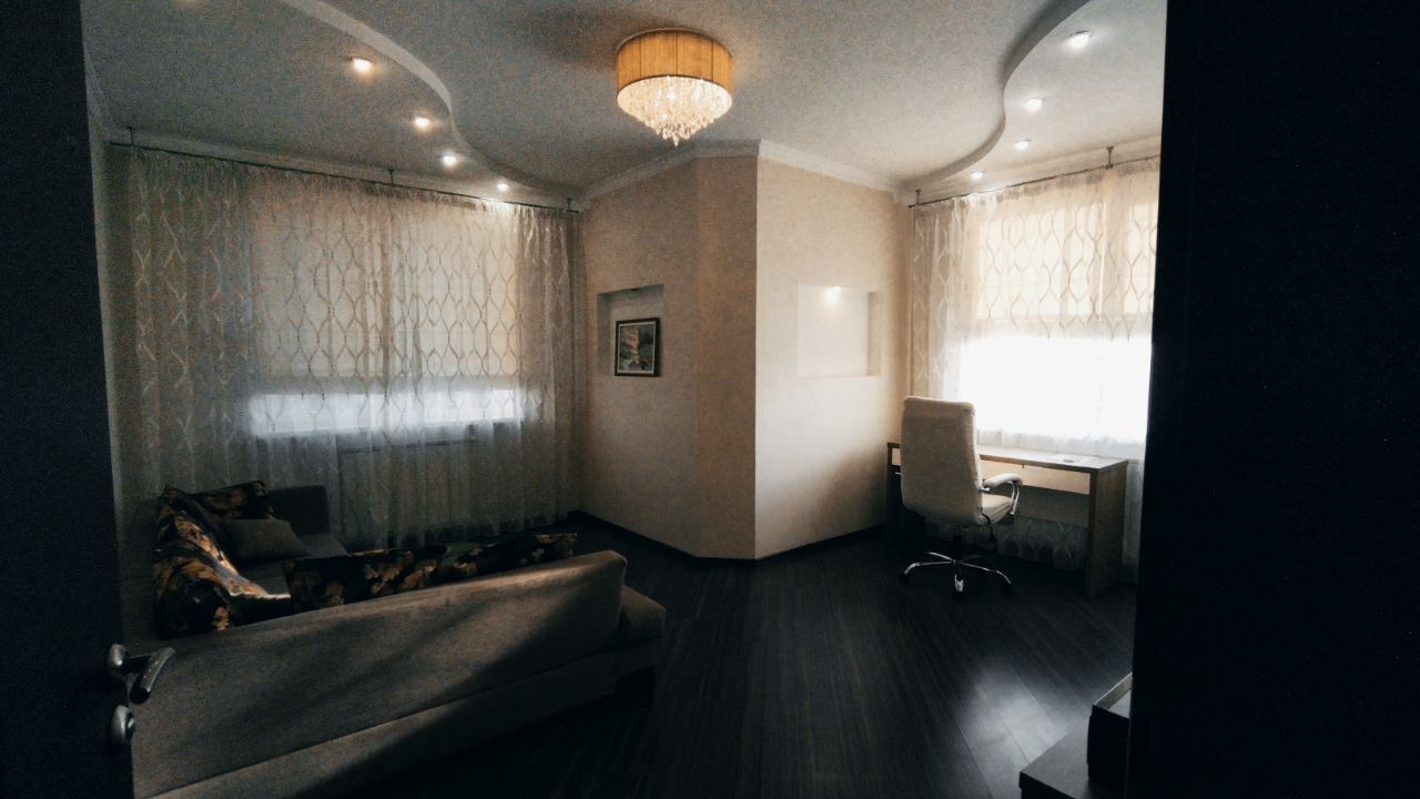 1841503760993431