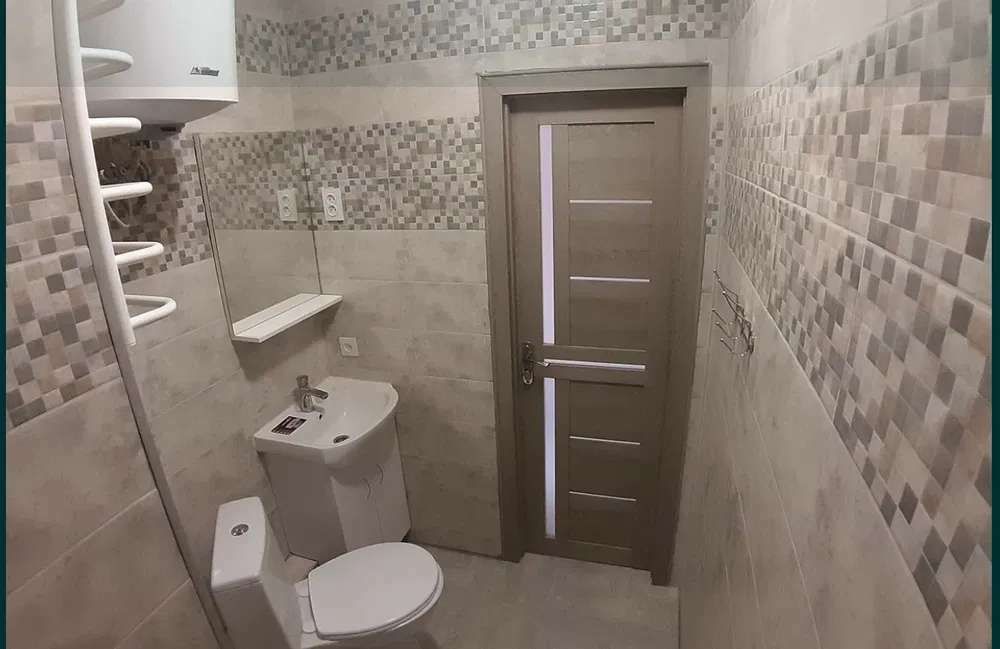 1837171606385432
