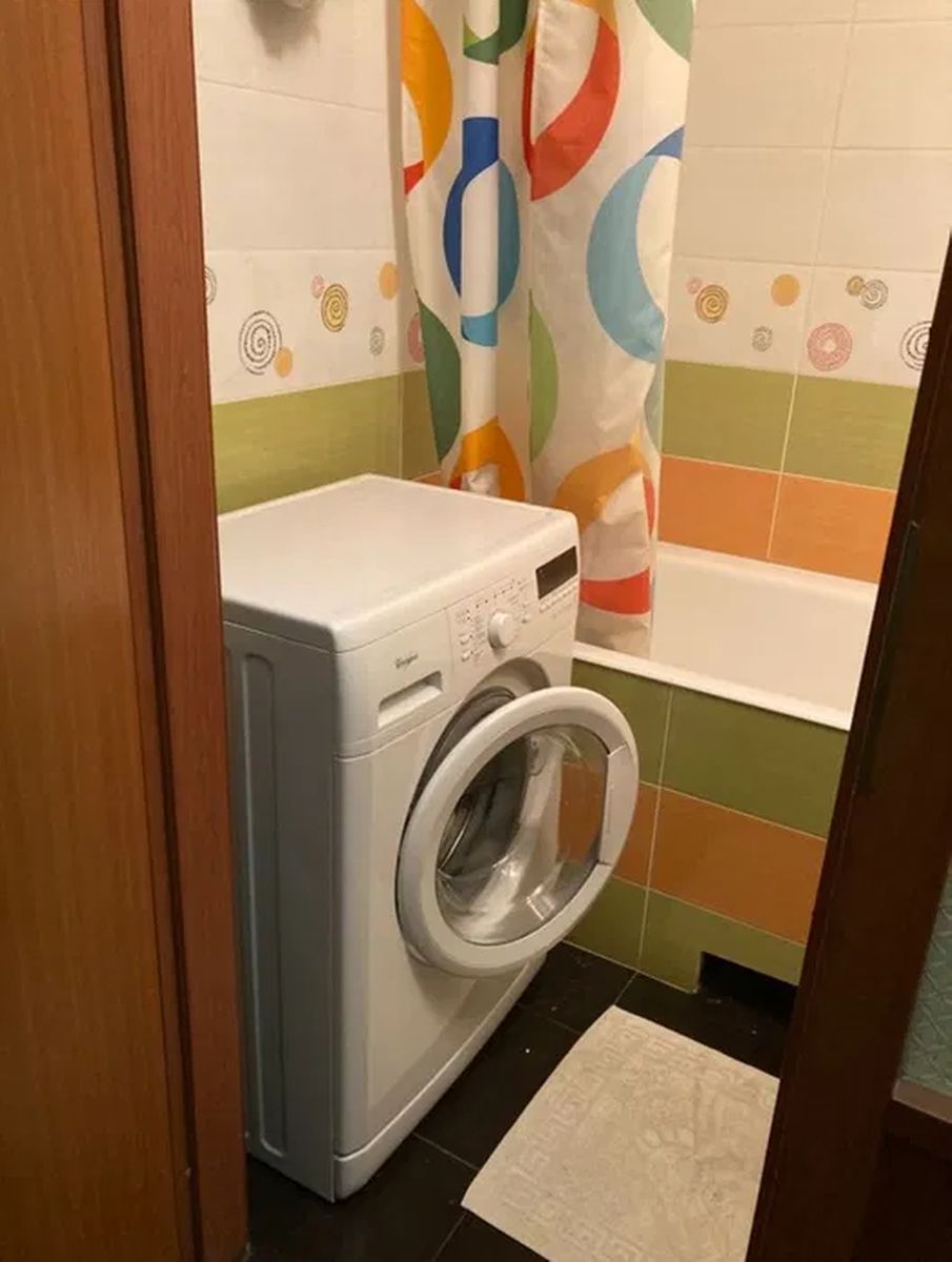 1839787306382432