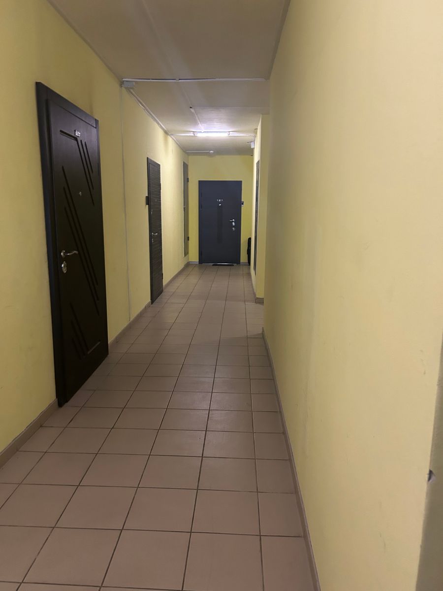 1835433552379433
