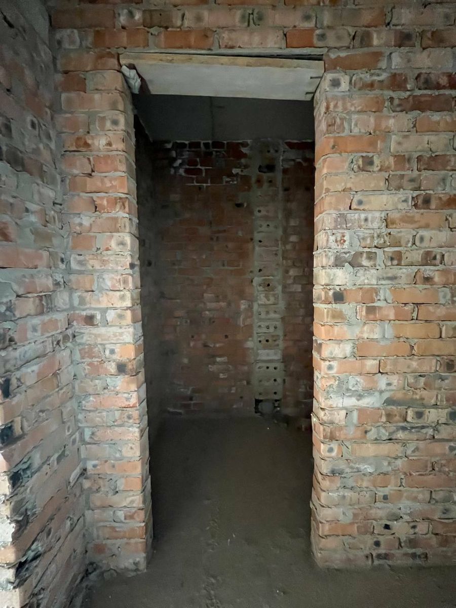 1835457387504433